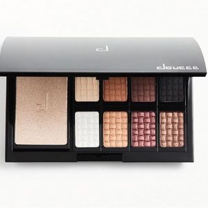 Doucce Freematic Limited Edition Smokey Pro Palette Brand